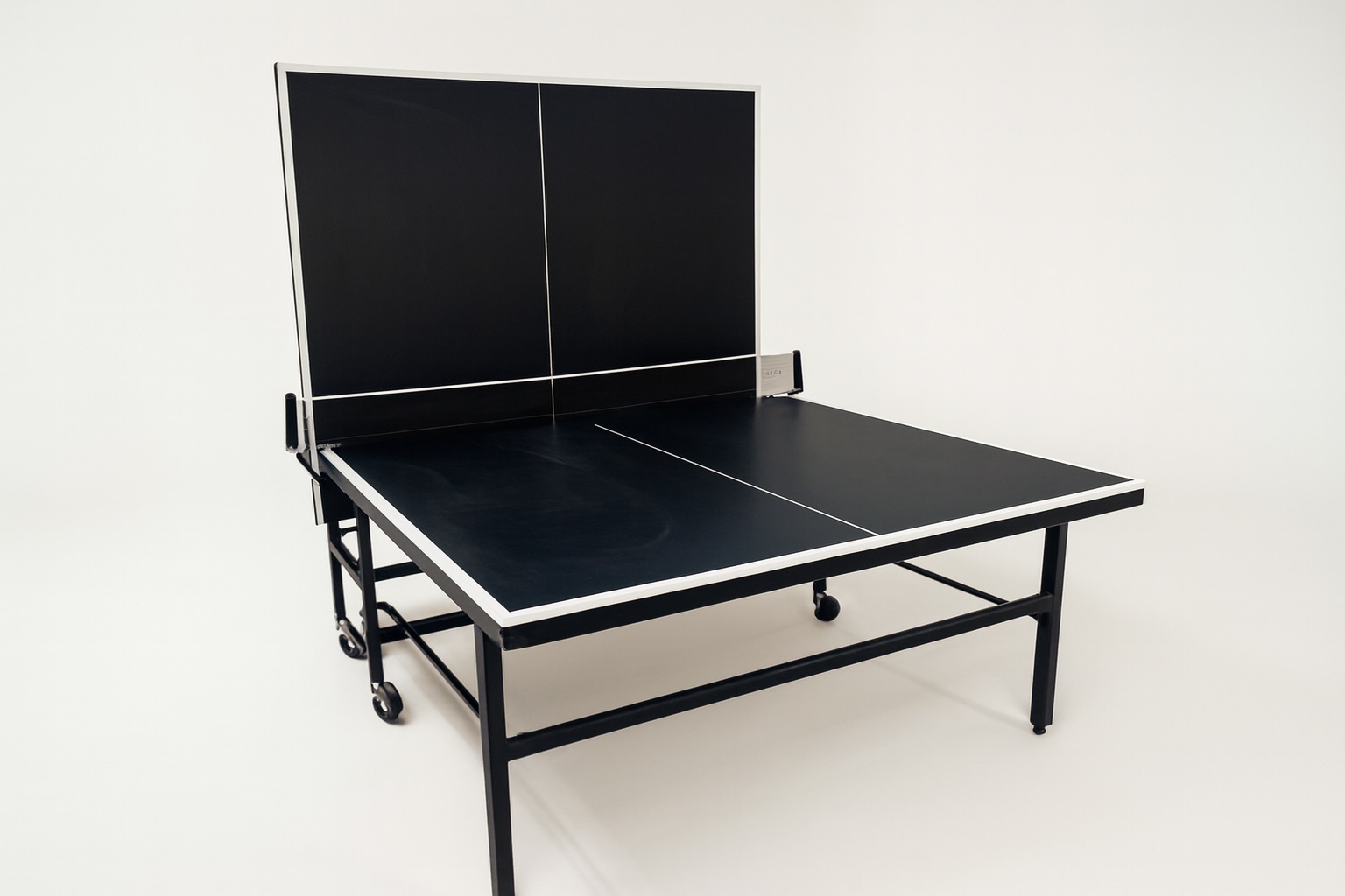 میزپینگ پنگ چرخدارMDF روکش مالمینه درجه1 پویا 110